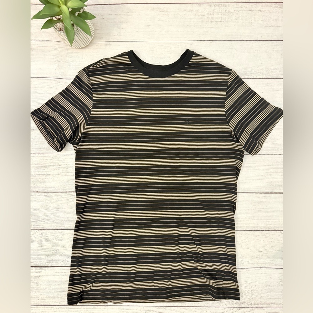 🌾 Volcom Short Sleeve Casual Striped TShirt‎